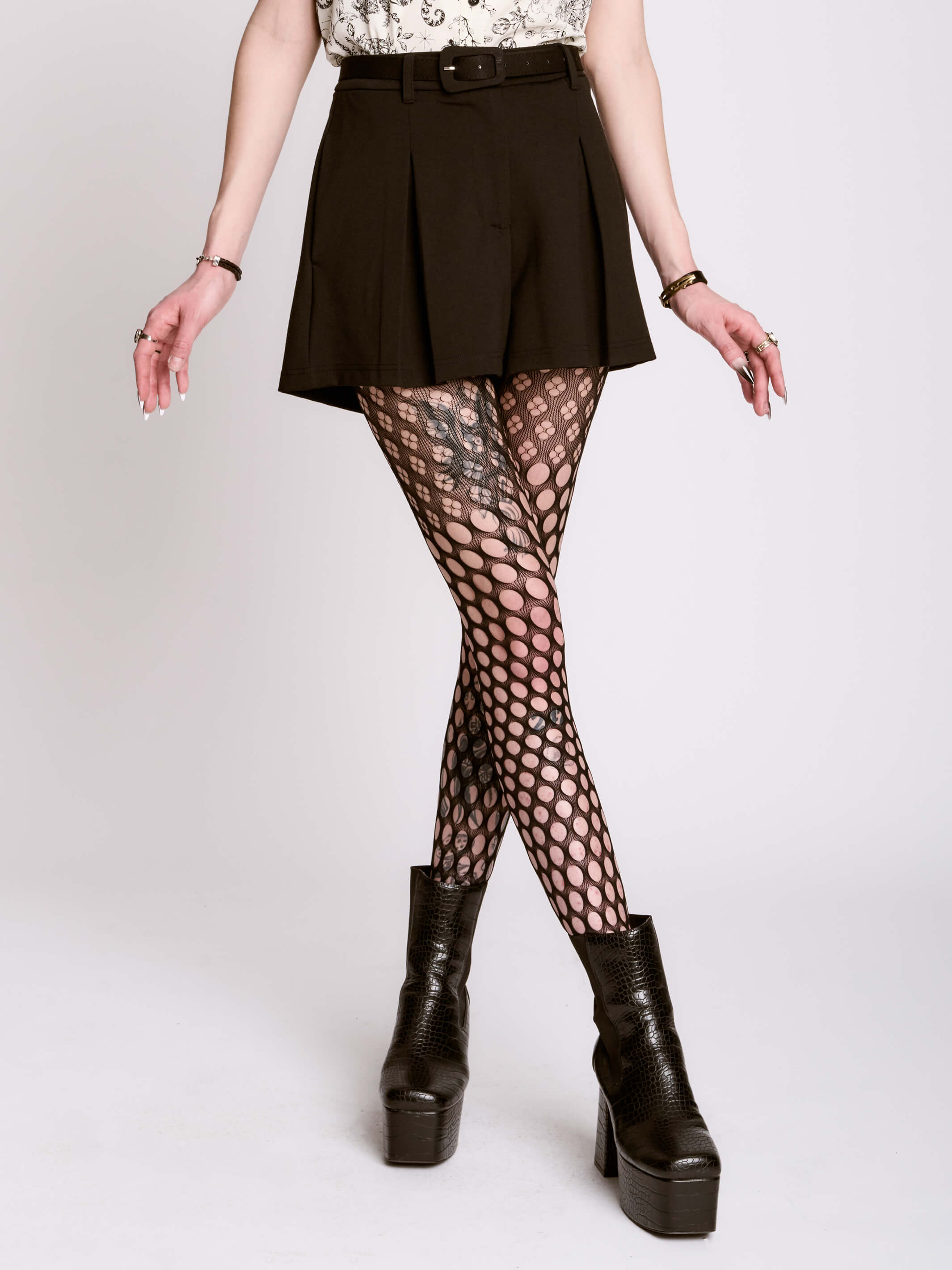 BLACK SKORT