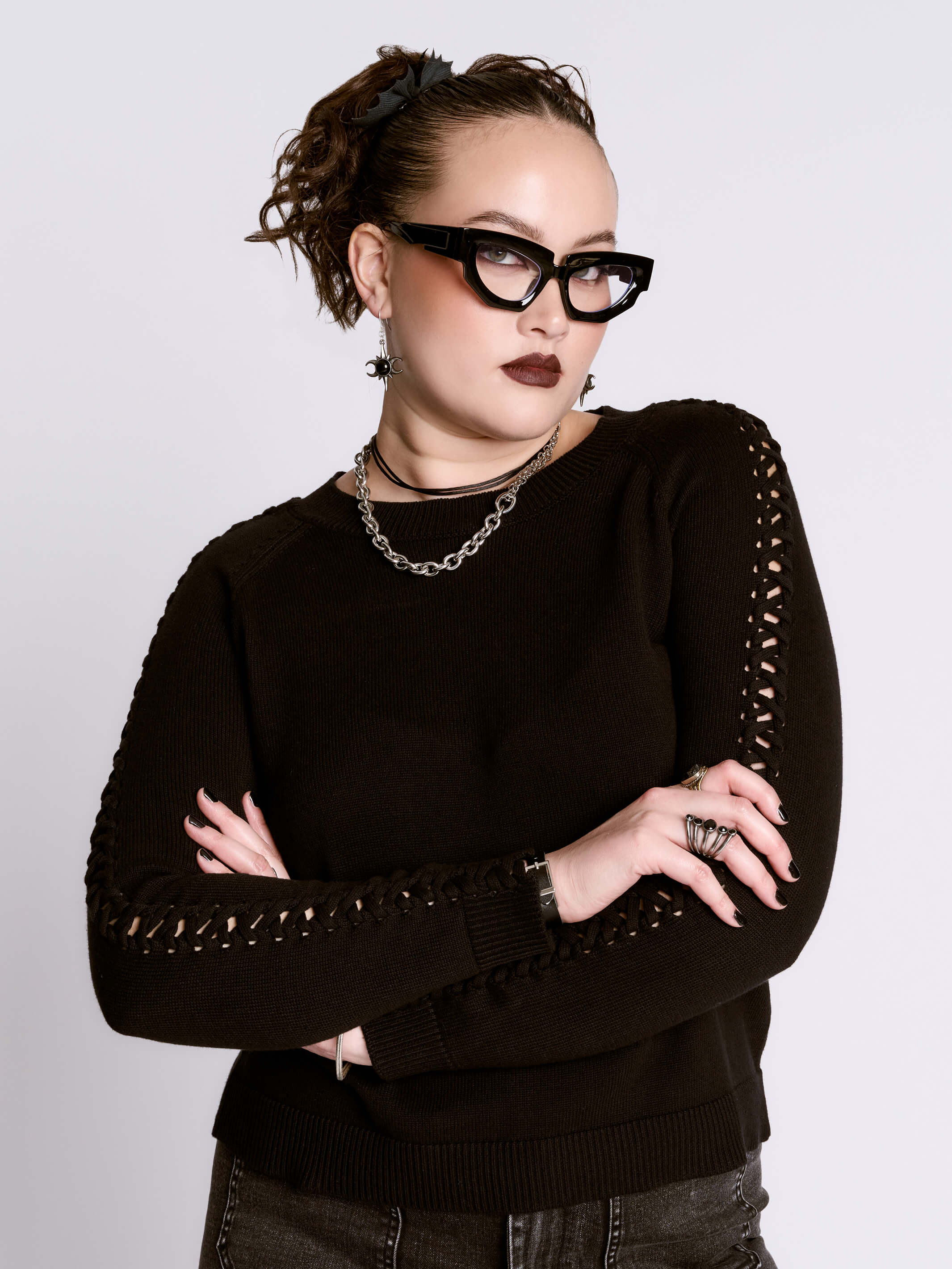 BLACK BRAIDED SWEATER