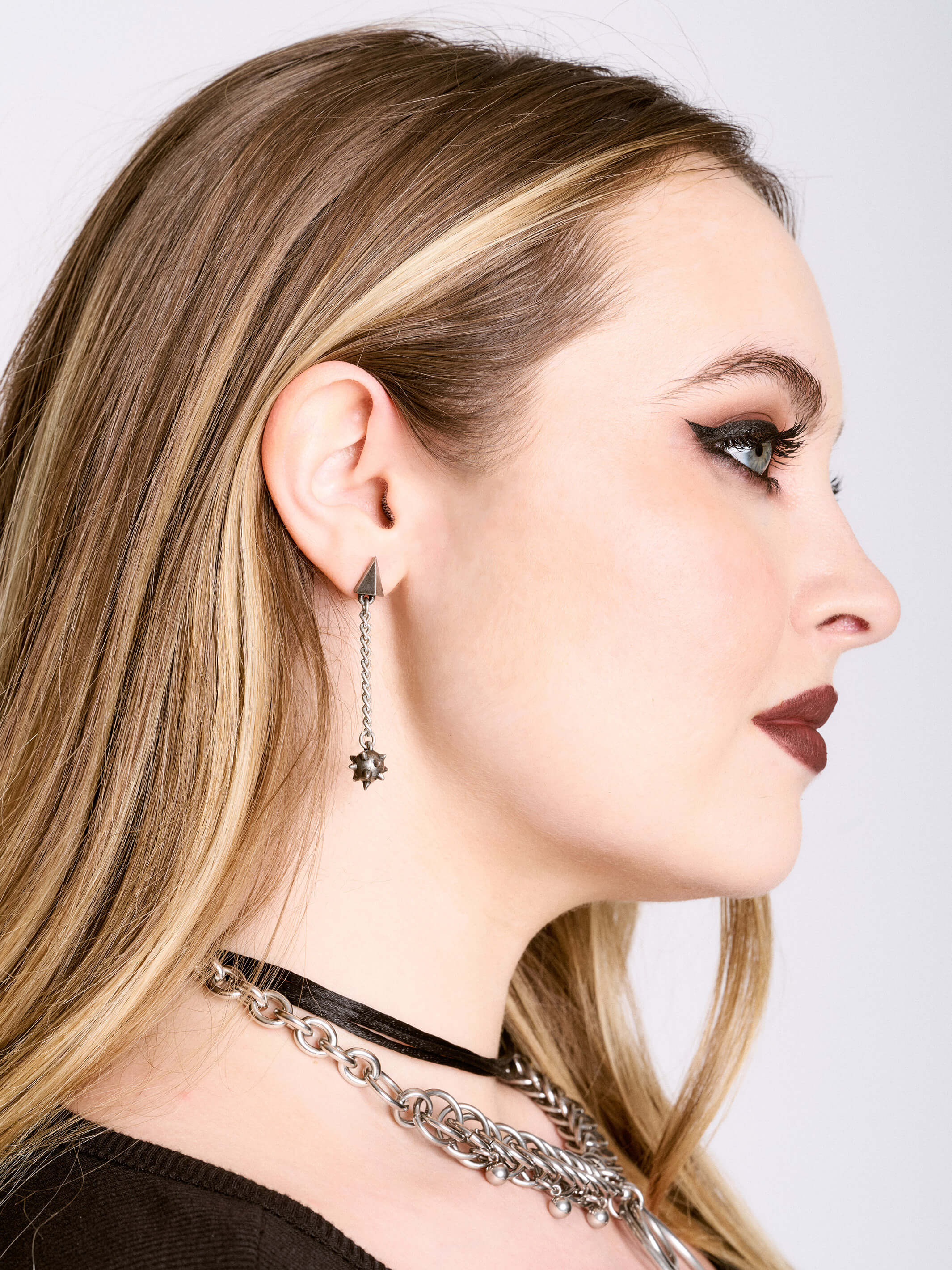 MORNING STAR EARRING