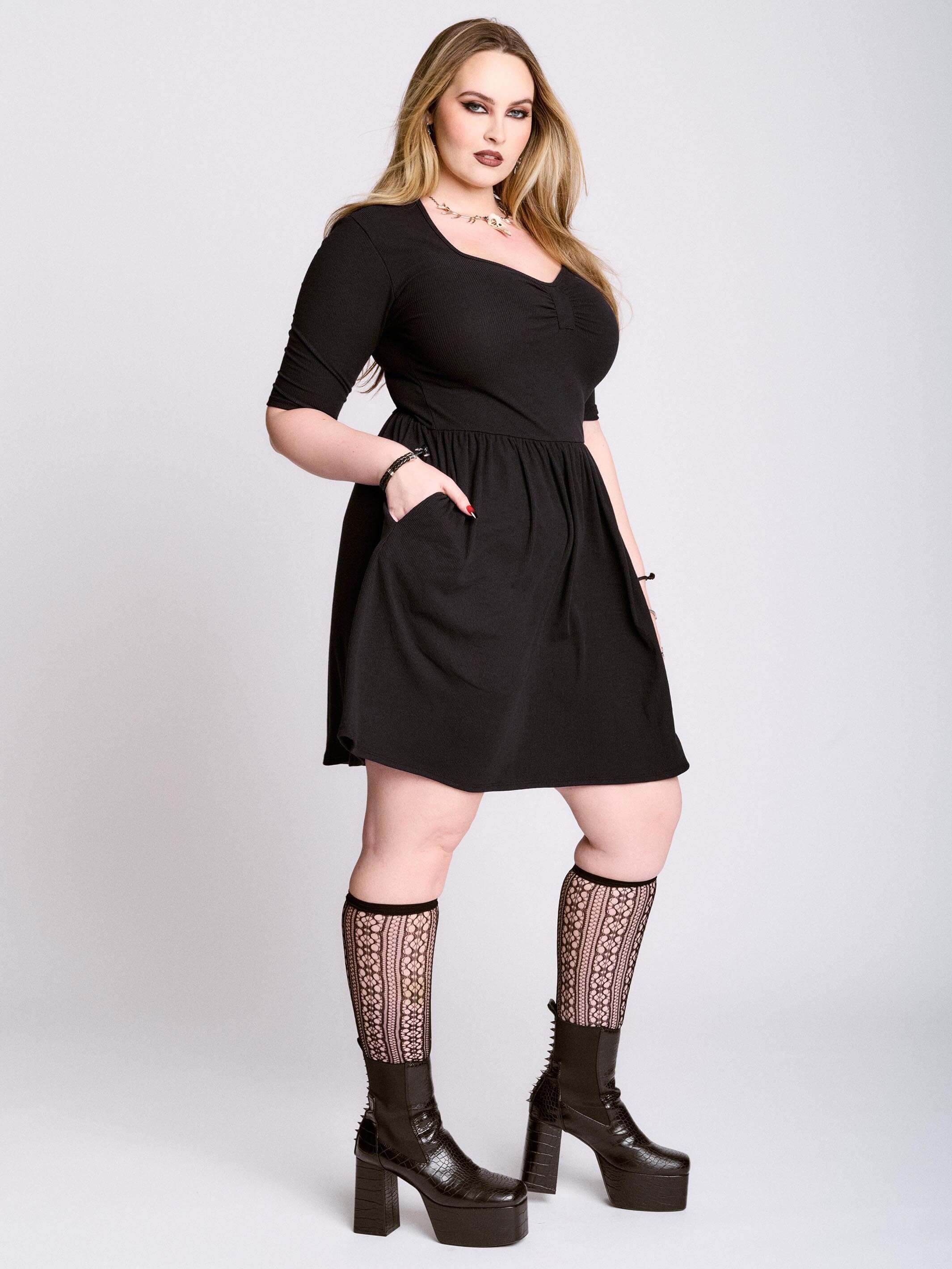 Spine Sweetheart Dress