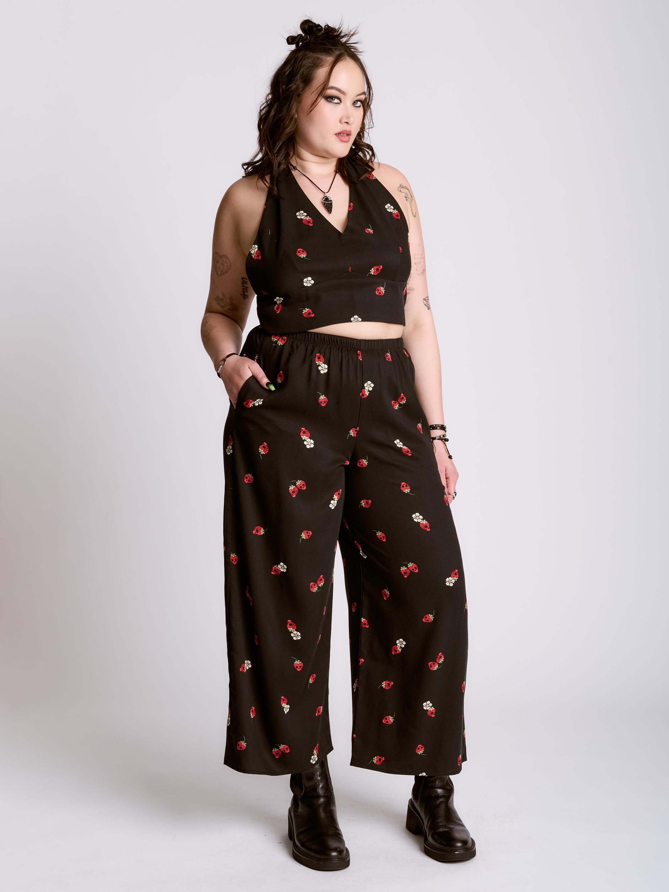 STRAWBERRY SKULL PALAZZO PANTS