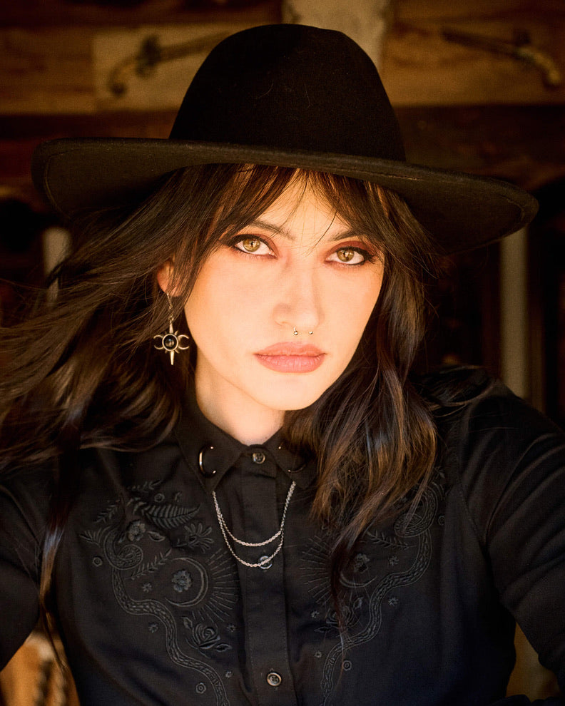 Crescent Moon Collar Chain