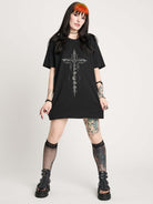 VICTORIAN CROSS T-SHIRT