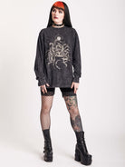 medussa print on long sleeve t