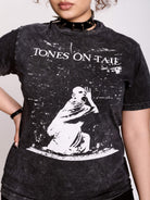 TONES AND TAIL VAMPIRE T-SHIRT