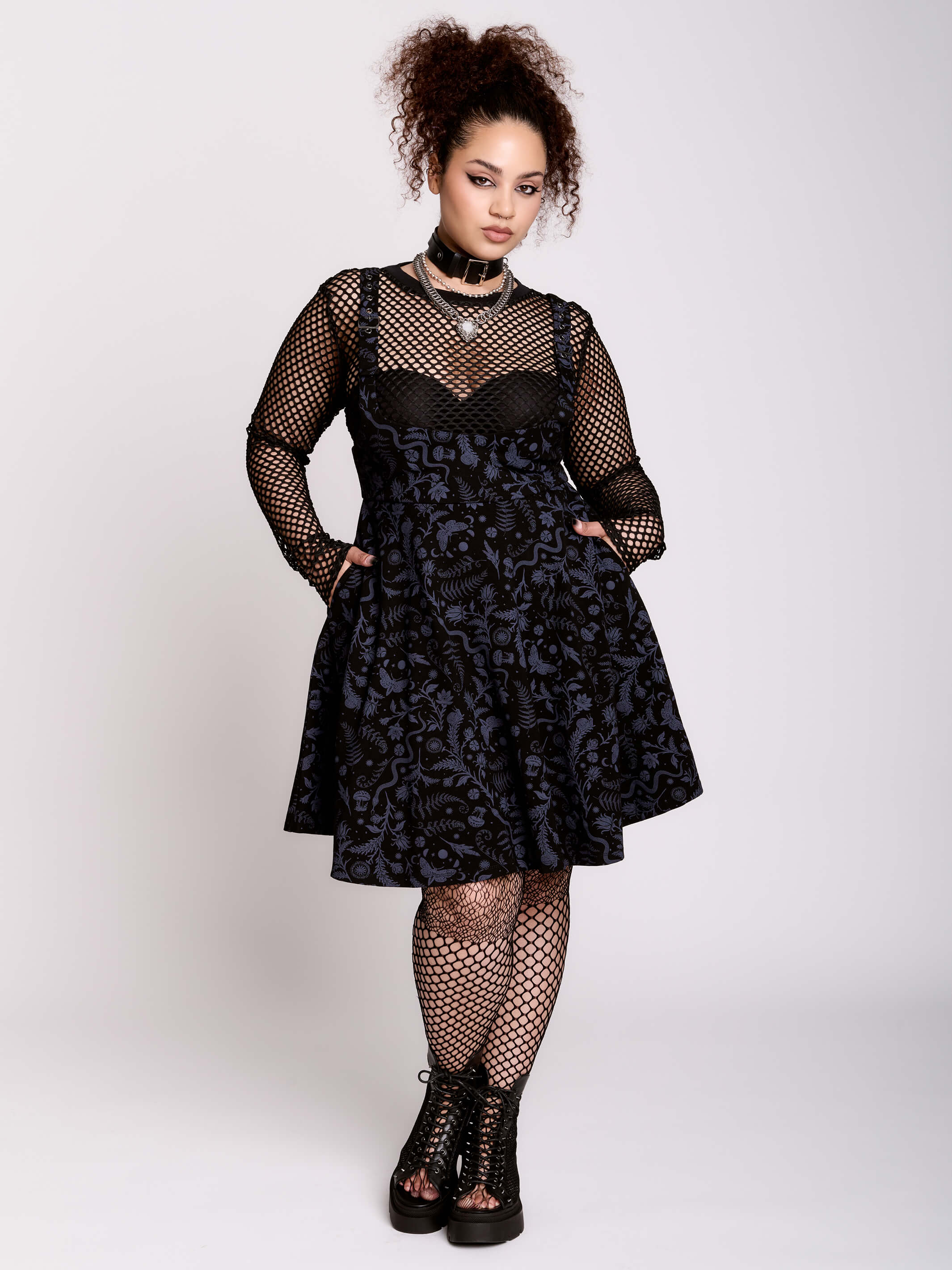 WITCHING HOUR PINAFORE