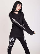 Dagger sword with spiders black long sleeve unisex tshirt